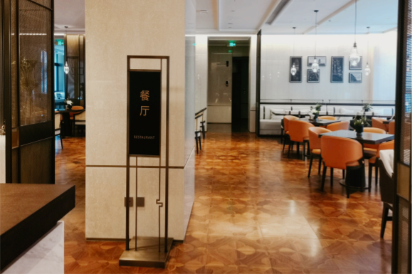 酒店一层自助餐厅1