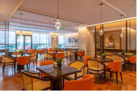 酒店一层自助餐厅2