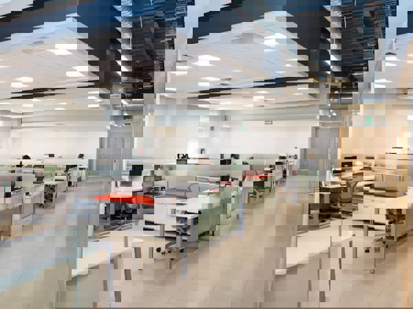 利鑫科技创新中心正式启用，助力新质生产力发展